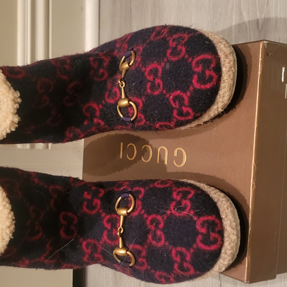 Gucci Women's Black and Red Shoes